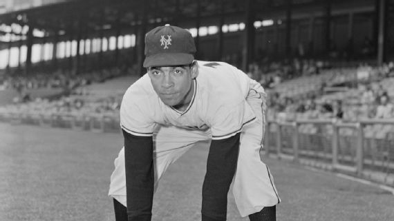 Osvaldo Virgil fue el primer dominicano en debutar en las Grandes Ligas.