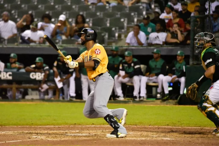 Emmanuel Rodríguez remolca cinco y las Águilas vencen por segunda noche corrida a las Estrellas